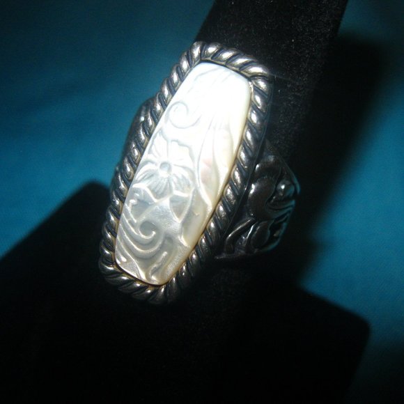 Carolyn Pollack Jewelry - Carolyn Pollack carved Mother of Pearl Ring